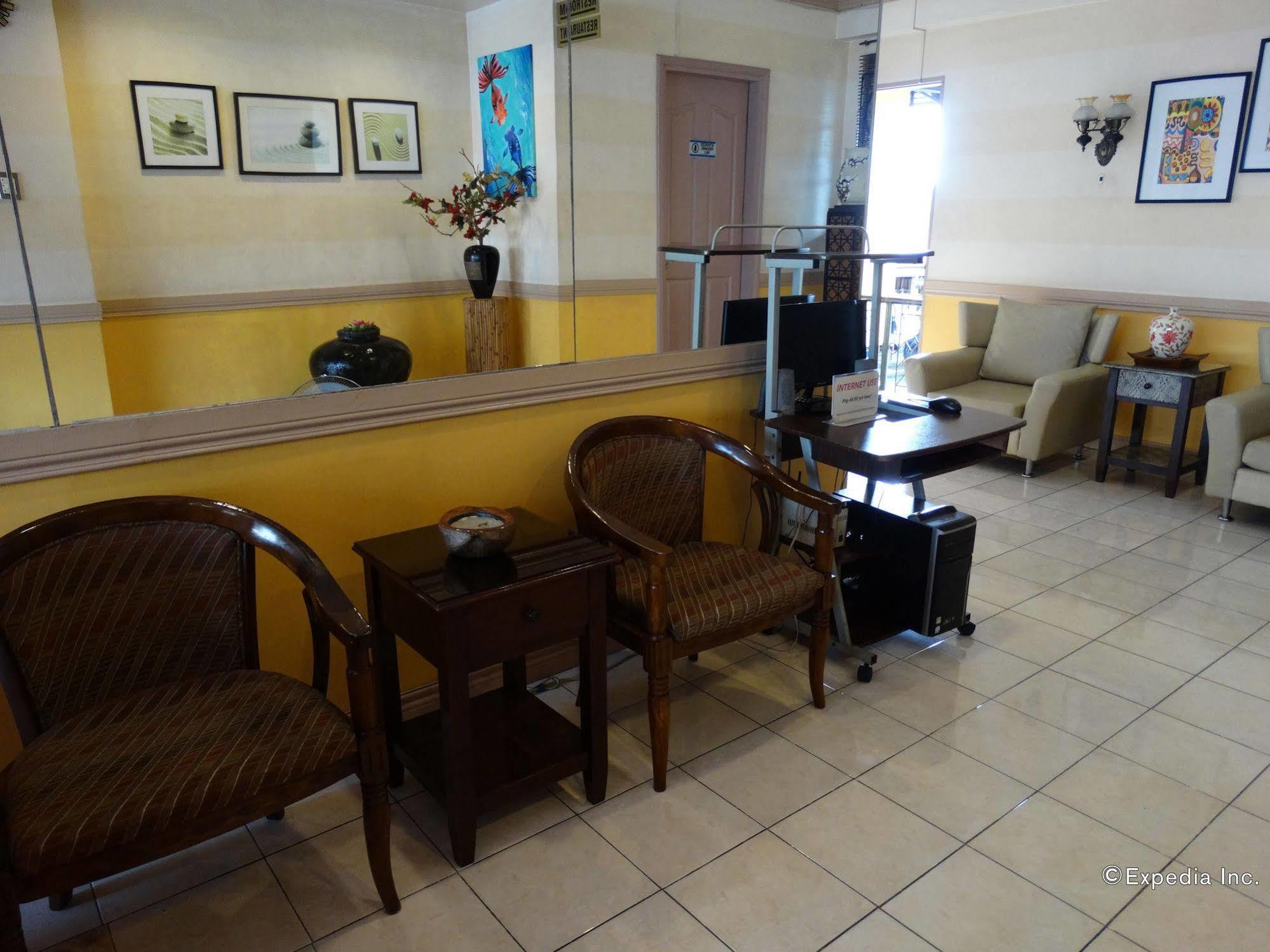 Sun Avenue Tourist Inn & Cafe Tagbilaran Dış mekan fotoğraf